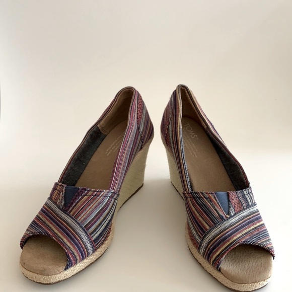 Shoes - Toms shoe  Wedge Open Toe Multi Color Sandals